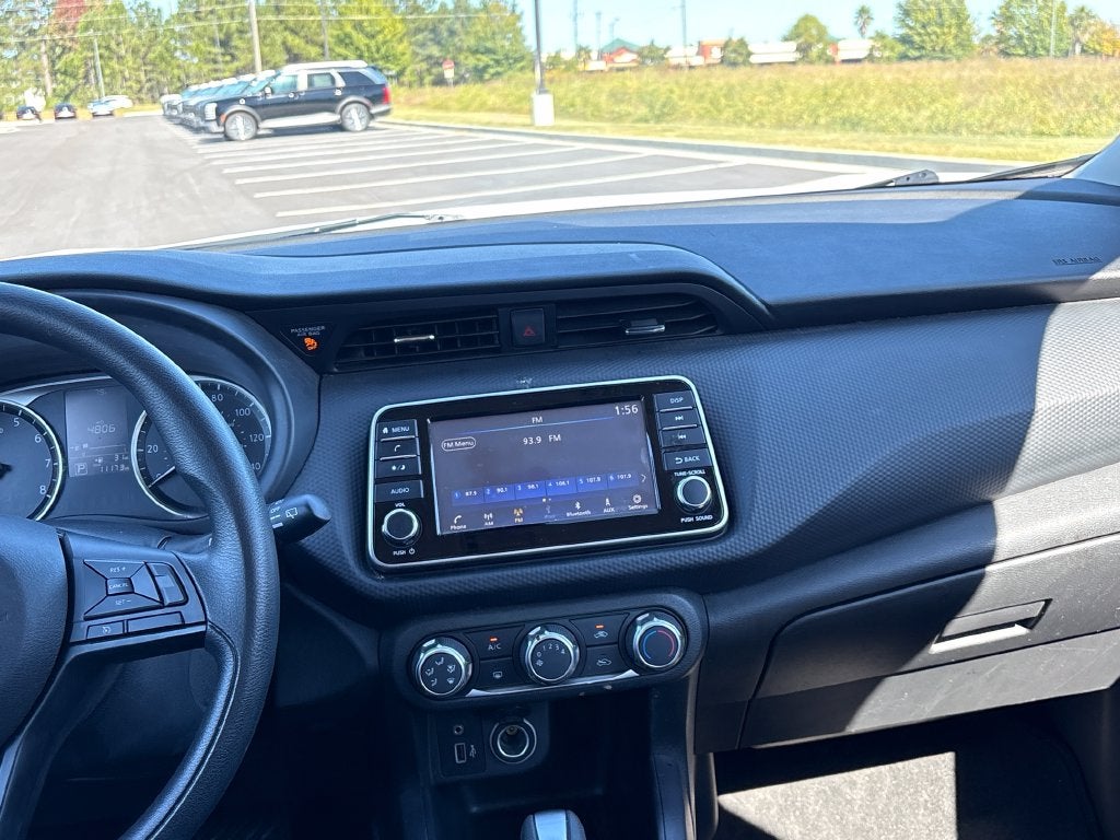 2023 Nissan Kicks S