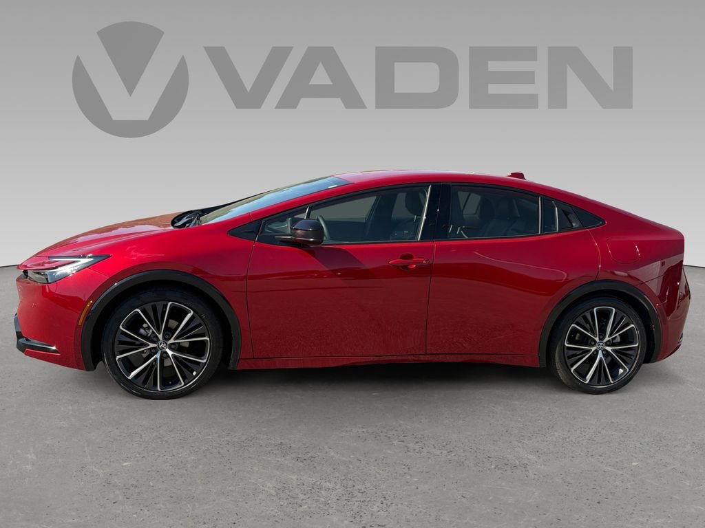 2025 Toyota Prius XLE