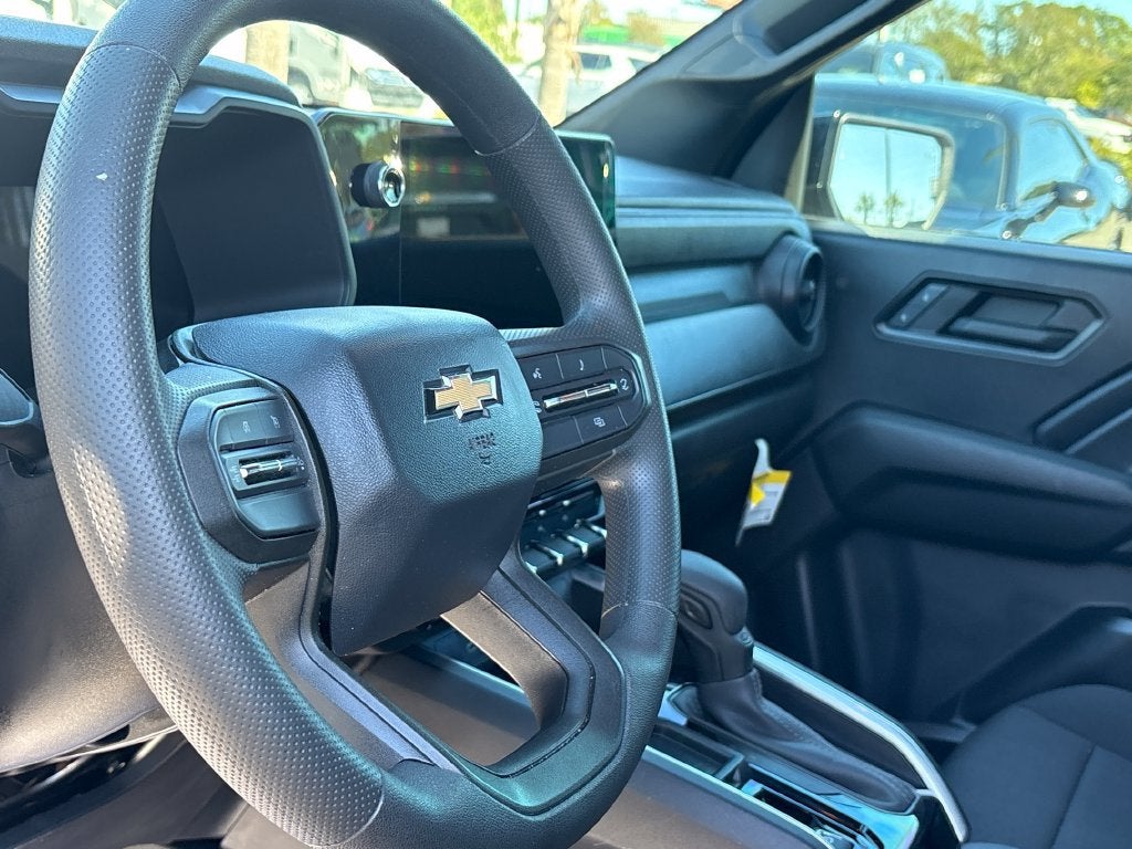 2024 Chevrolet Colorado WT