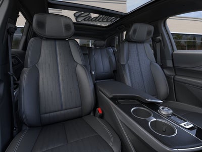 2024 Cadillac LYRIQ Luxury 2