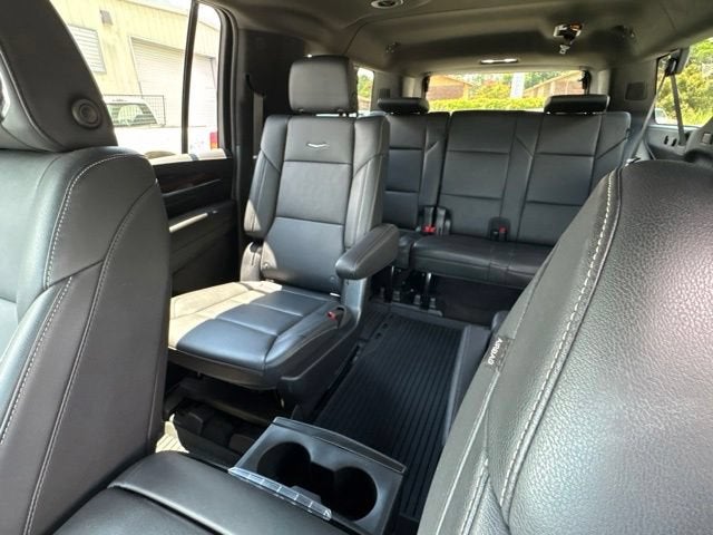 2022 Cadillac Escalade ESV Luxury