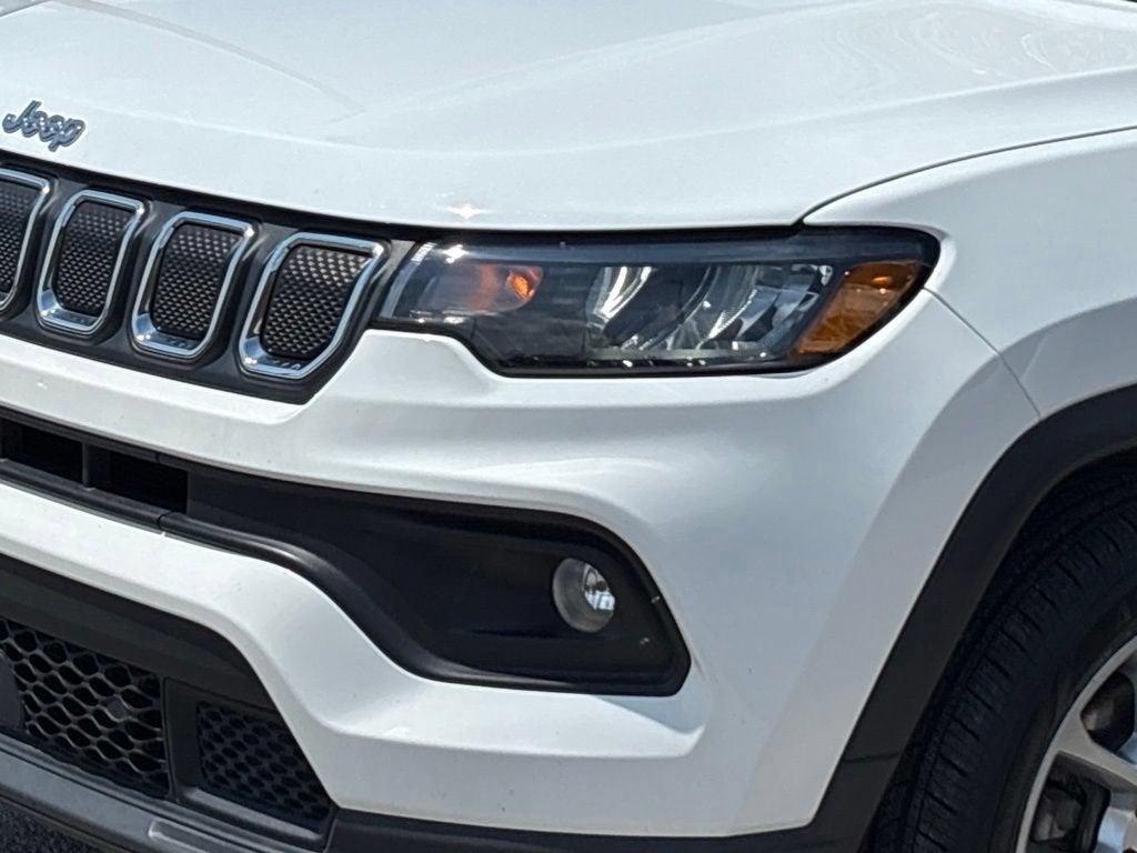 2022 Jeep Compass Latitude Lux