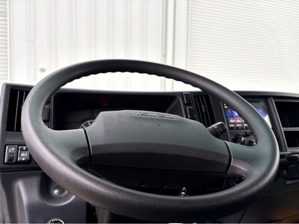 2024 Isuzu NRR NA
