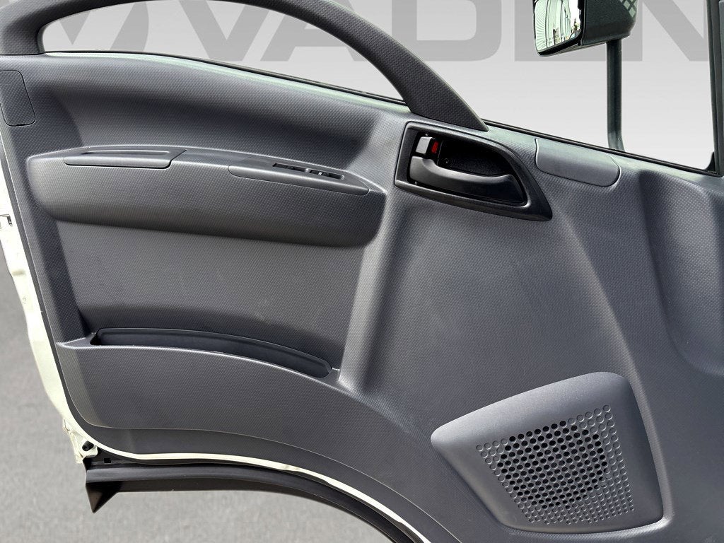 2024 Isuzu NRR NA