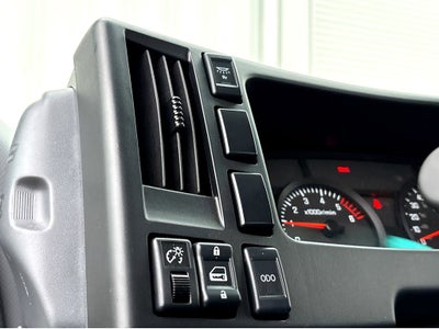 2024 Isuzu NRR NA