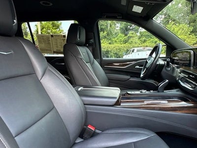 2022 Cadillac Escalade ESV Luxury