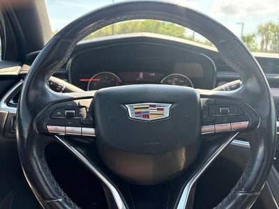 2022 Cadillac XT6 Luxury