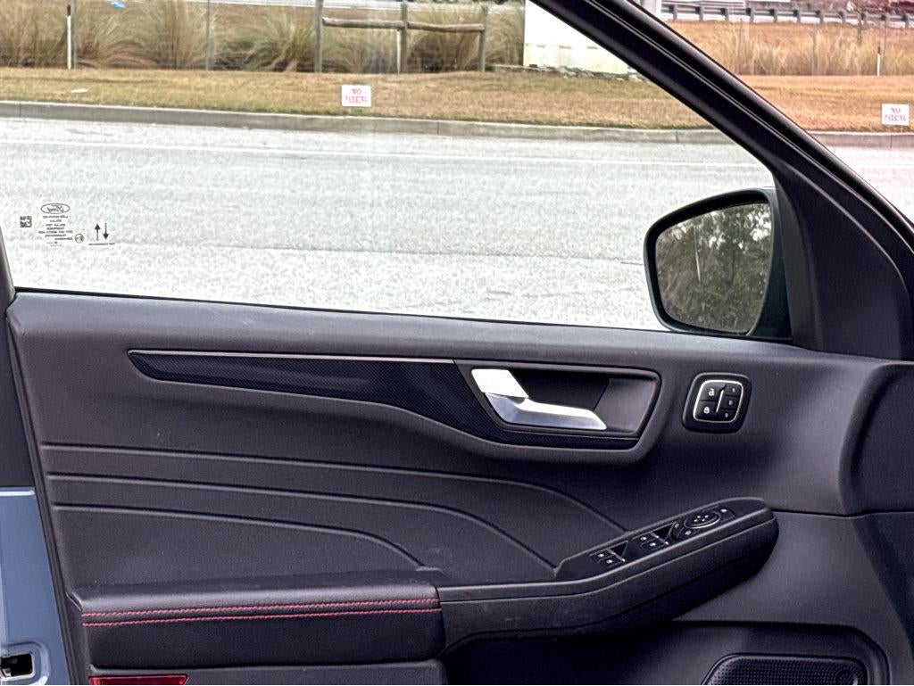 2025 Ford Escape ST-Line Elite