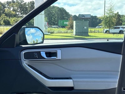 2023 Ford Explorer Base