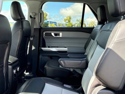 2023 Ford Explorer Base