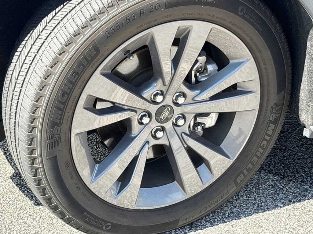 2023 Ford Explorer Base