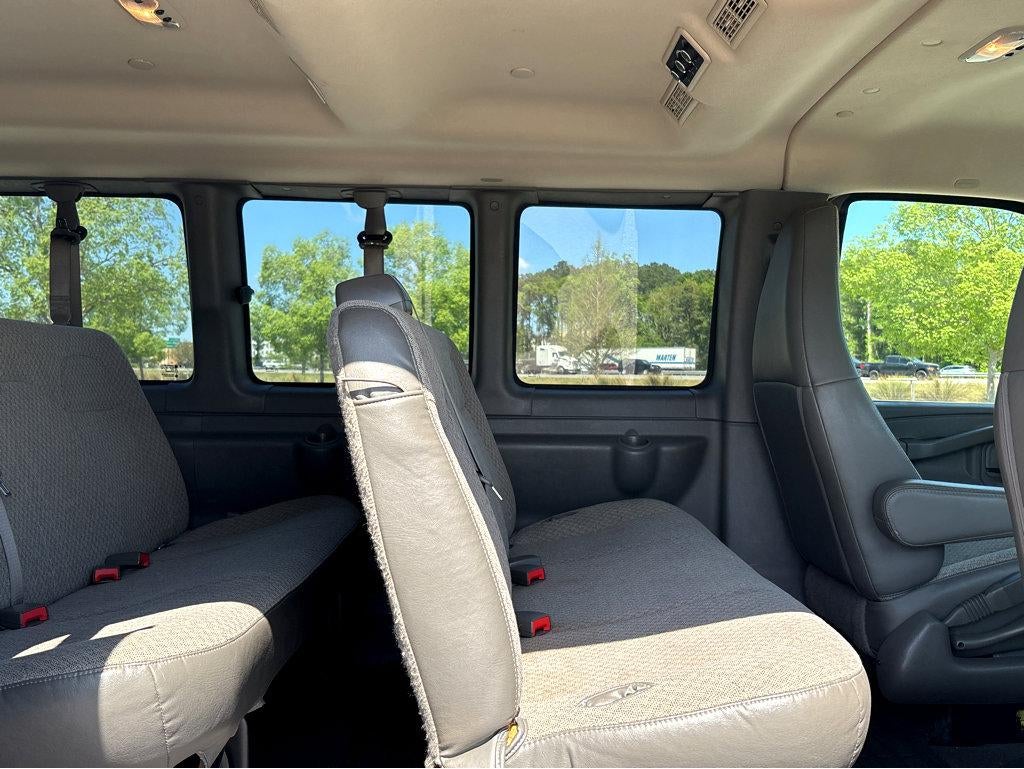 2019 Chevrolet Express Passenger 3500 LT