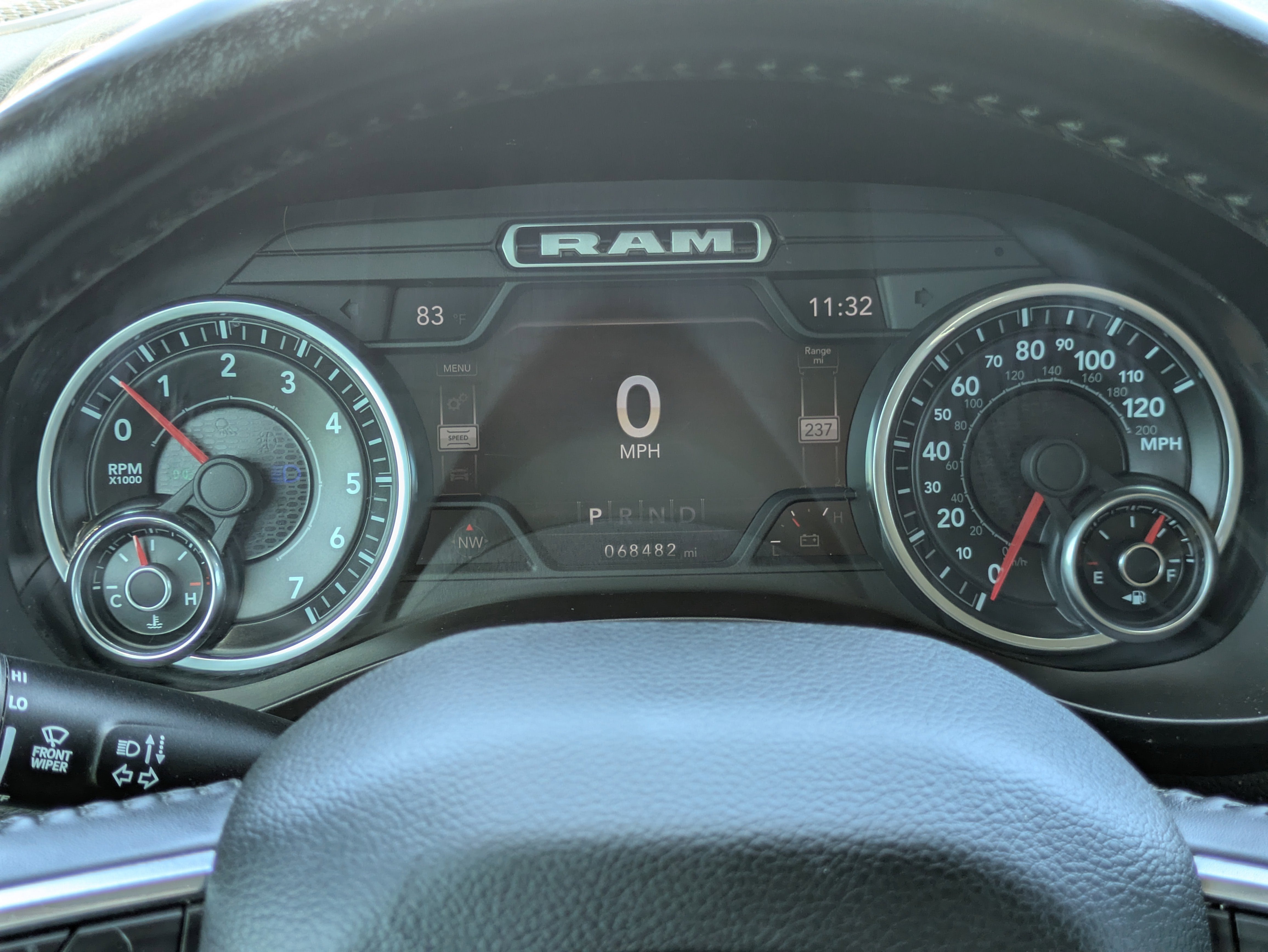2021 RAM 1500 Laramie Crew Cab 4x2 5'7" Box
