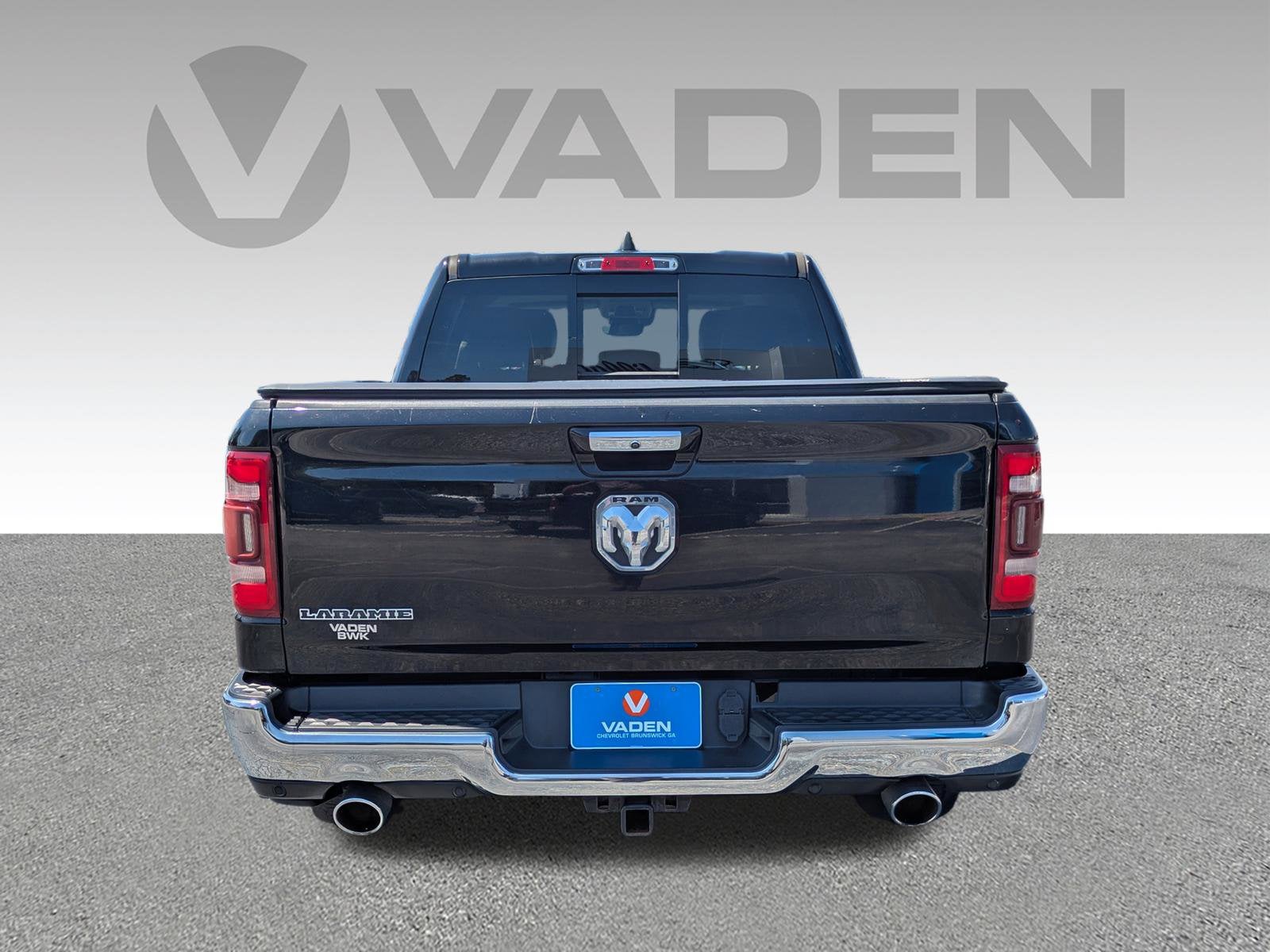2021 RAM 1500 Laramie Crew Cab 4x2 5'7" Box