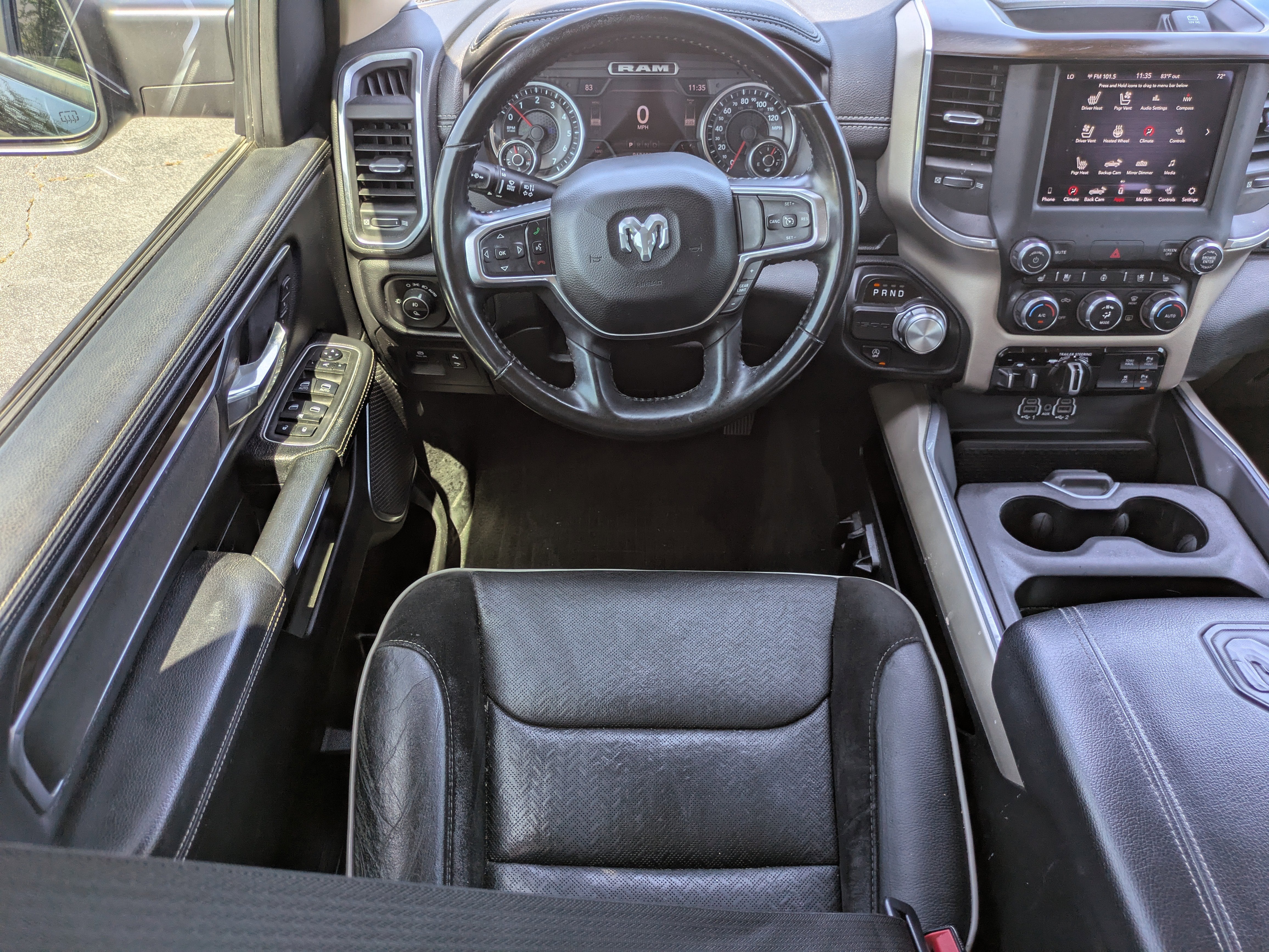 2021 RAM 1500 Laramie Crew Cab 4x2 5'7" Box