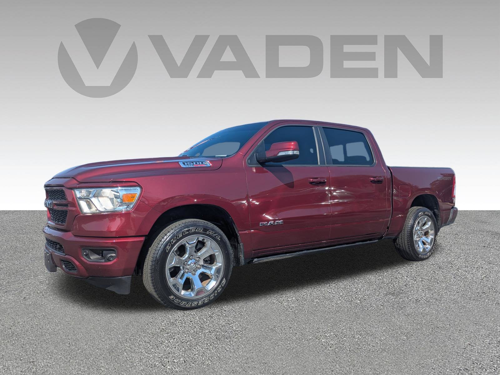 2022 RAM 1500 Big Horn/Lone Star 4x4 Crew Cab 5'7's photo