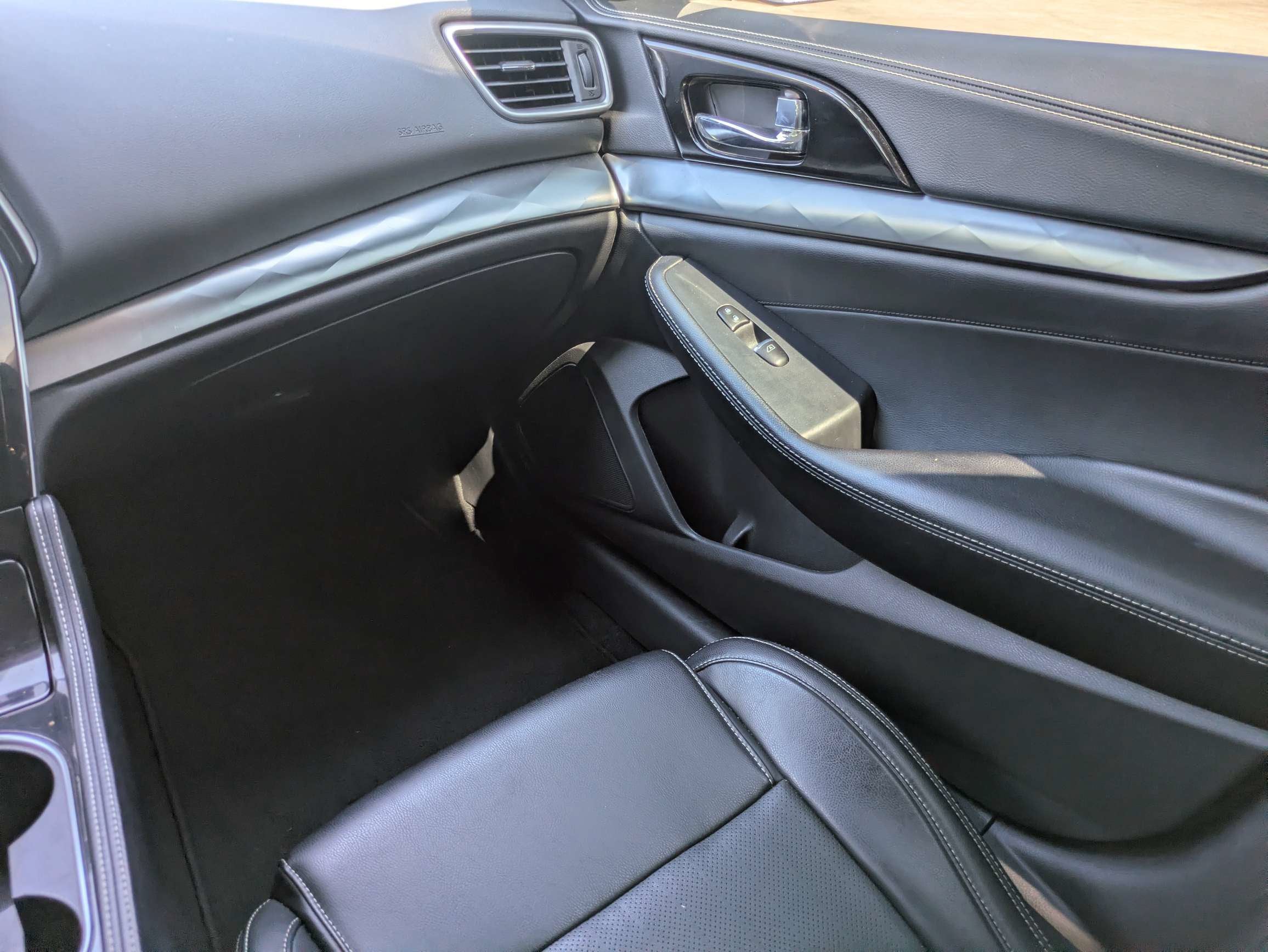 2023 Nissan Maxima SL