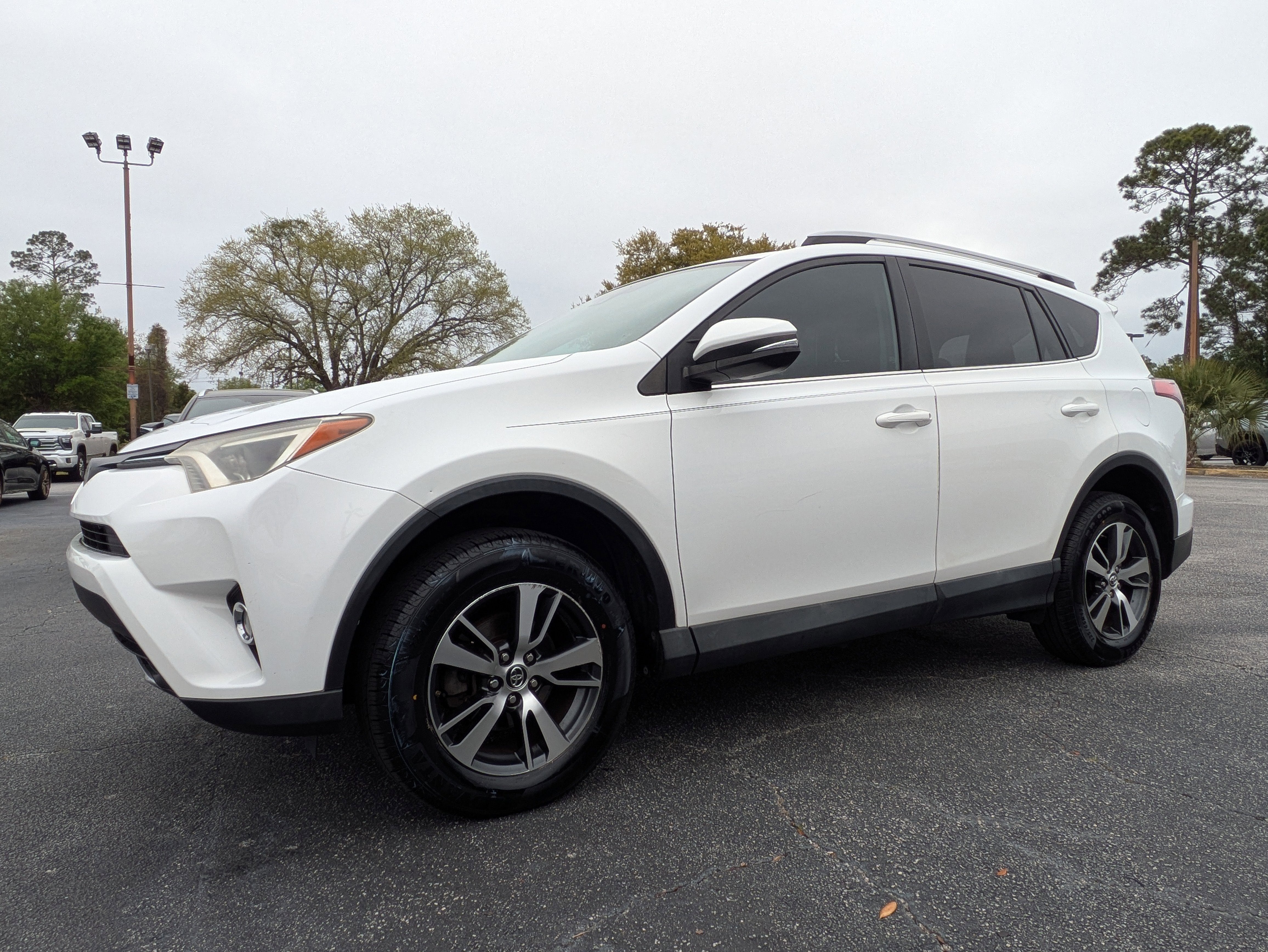 2018 Toyota RAV4 XLE