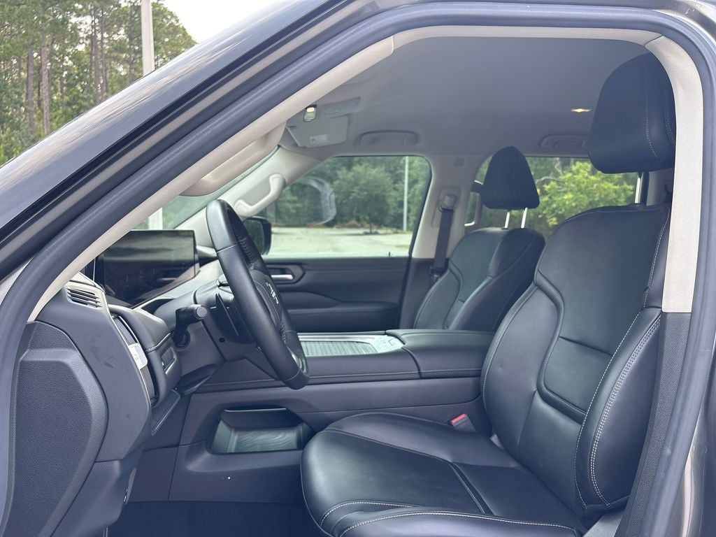 2025 Nissan Armada SV