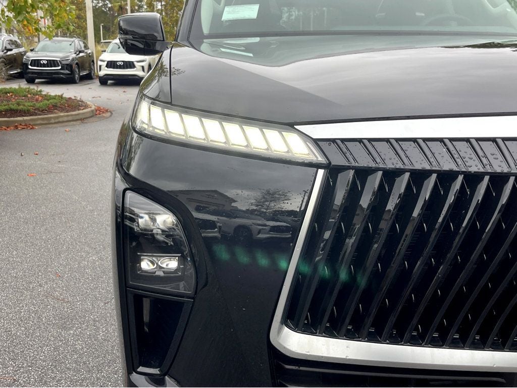 2025 INFINITI QX80 SENSORY
