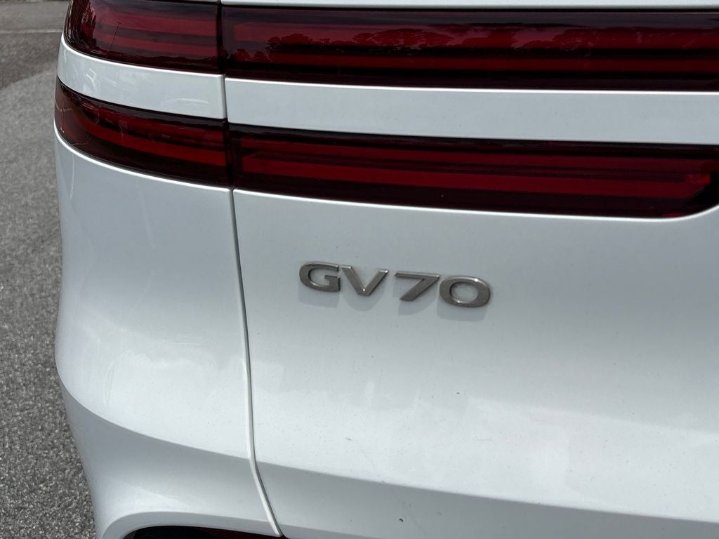 2023 Genesis GV70 2.5T