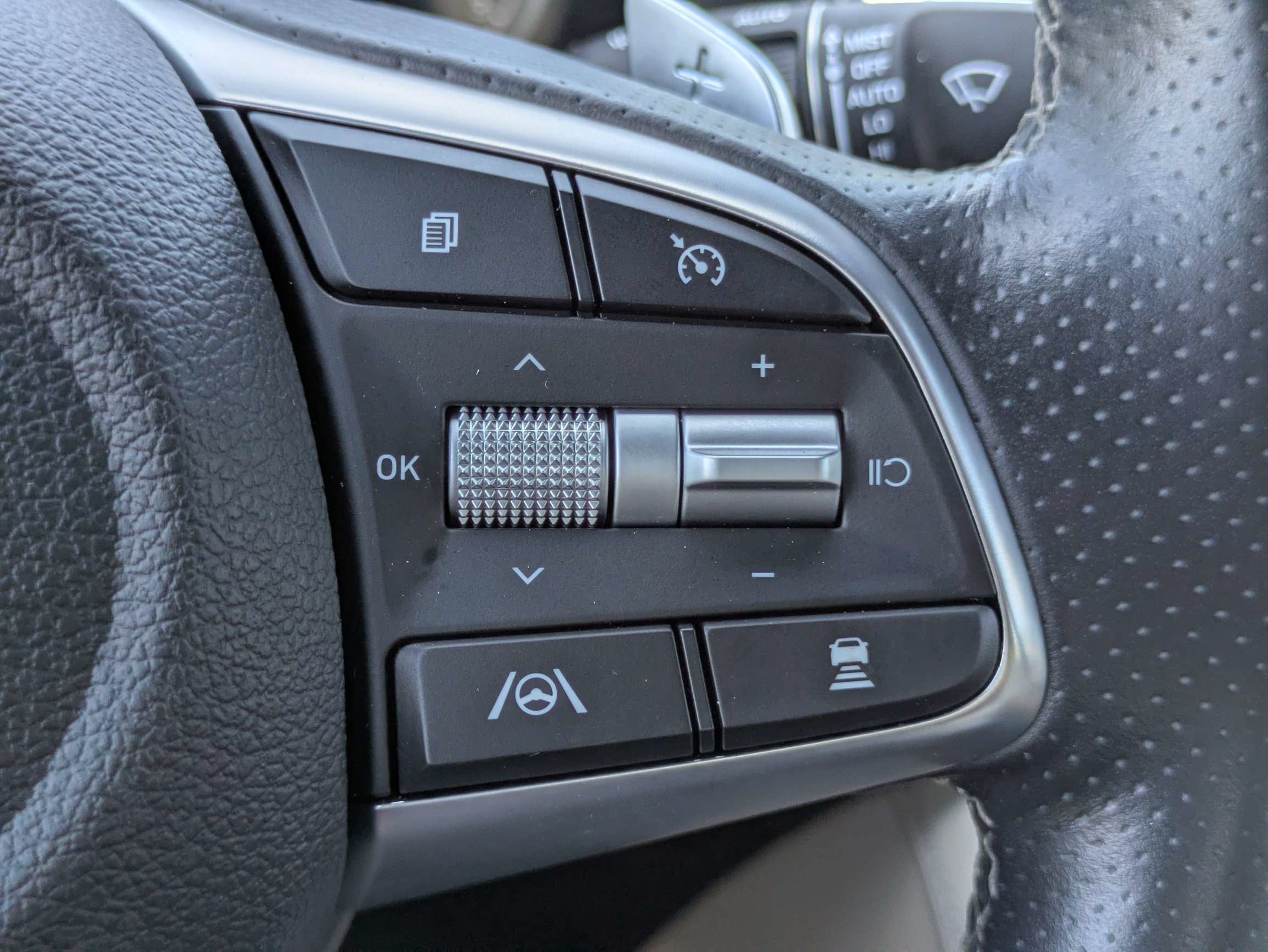 2023 Genesis G70 2.0T AWD