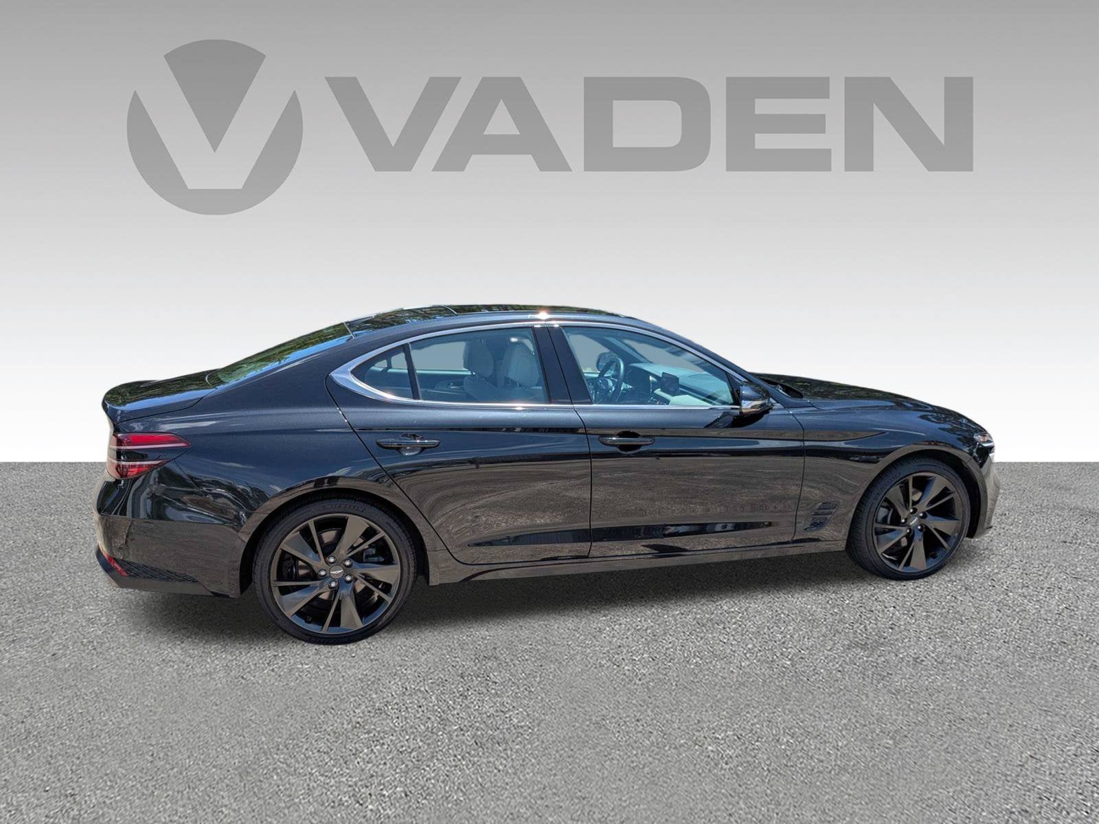 2023 Genesis G70 2.0T AWD
