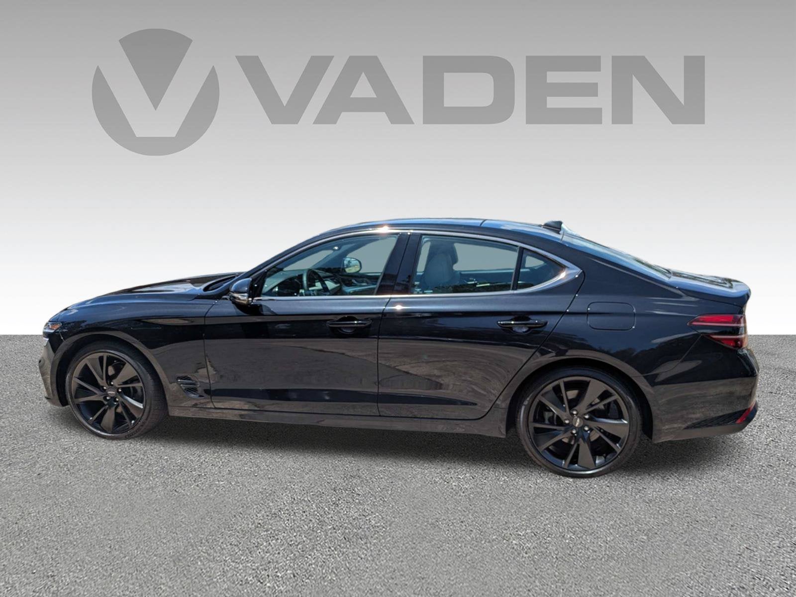 2023 Genesis G70 2.0T AWD
