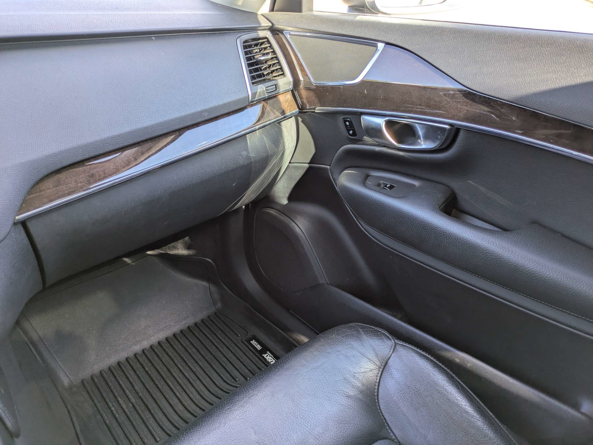 2018 Volvo XC90 T5 Momentum