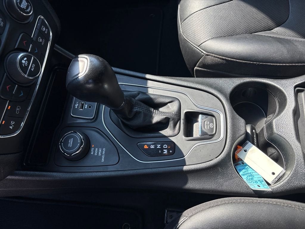 2022 Jeep Cherokee Latitude Lux