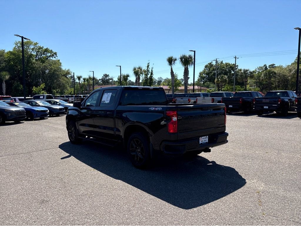 2025 Chevrolet Silverado 1500 Custom