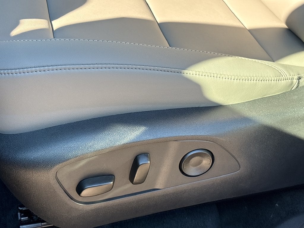 2026 GMC Acadia Elevation - Photo 5