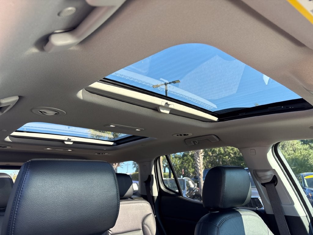 2022 GMC Acadia SLE