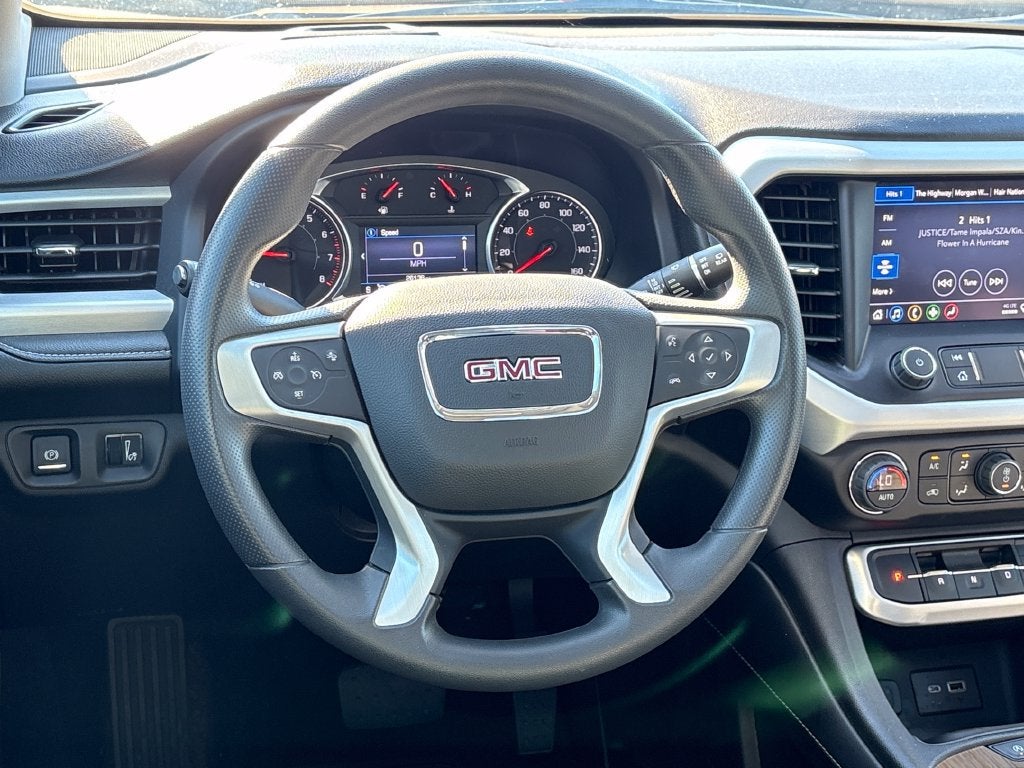 2022 GMC Acadia SLE