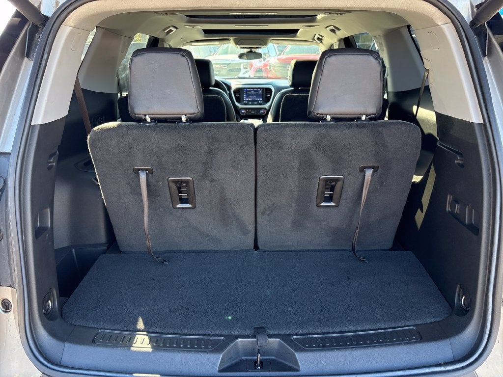 2022 GMC Acadia SLE