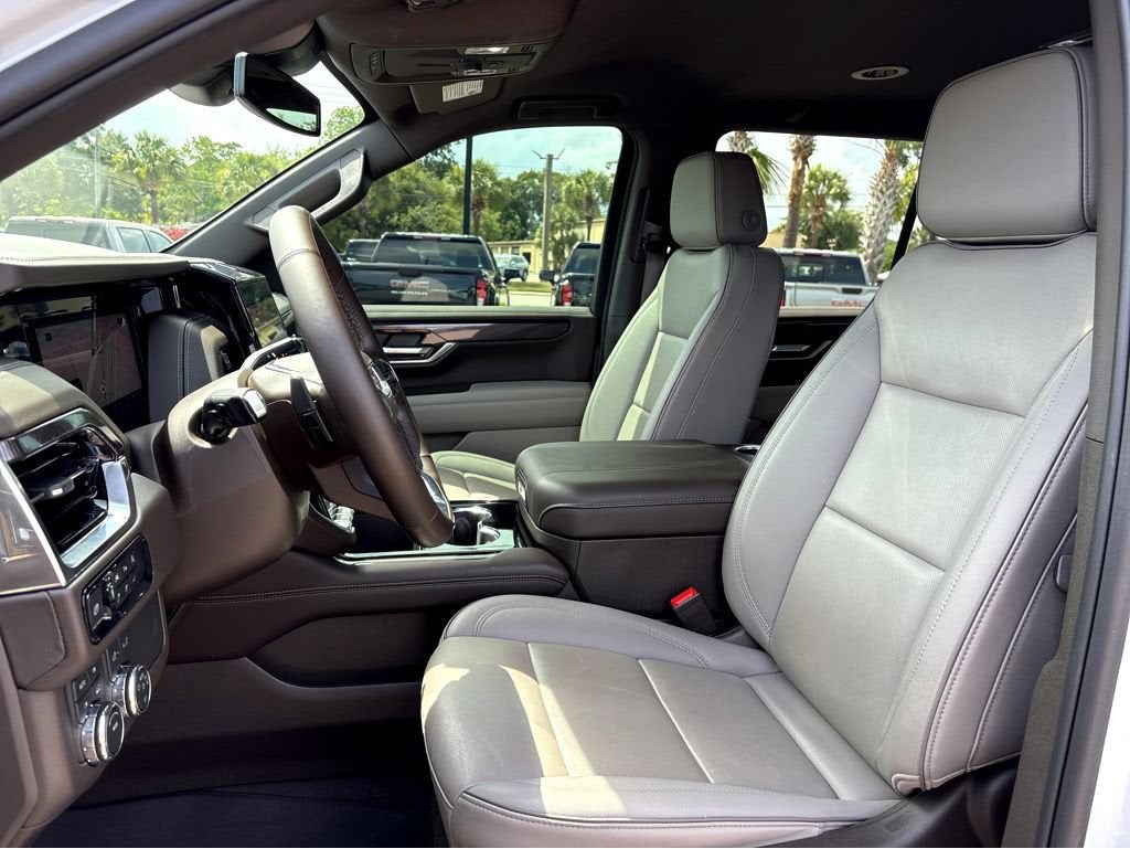 2025 GMC Yukon Elevation