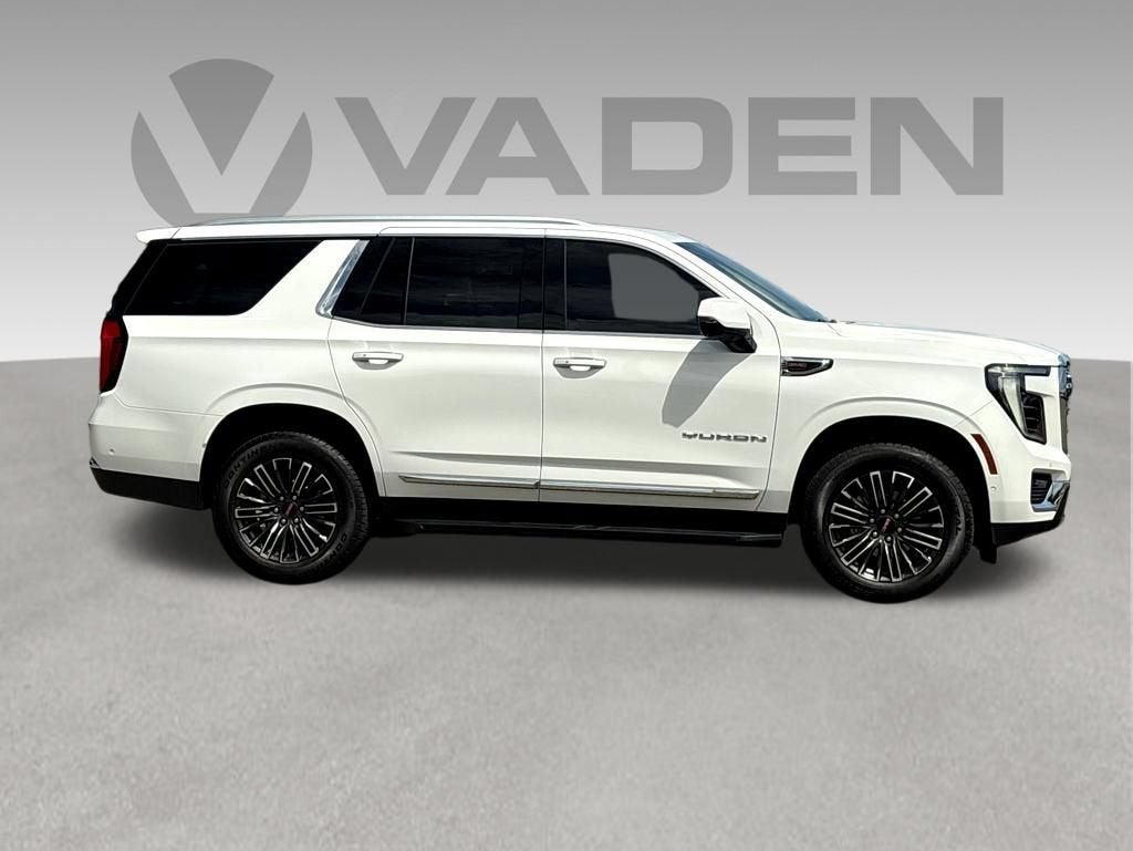 2025 GMC Yukon Elevation