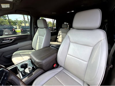 2025 GMC Yukon Elevation