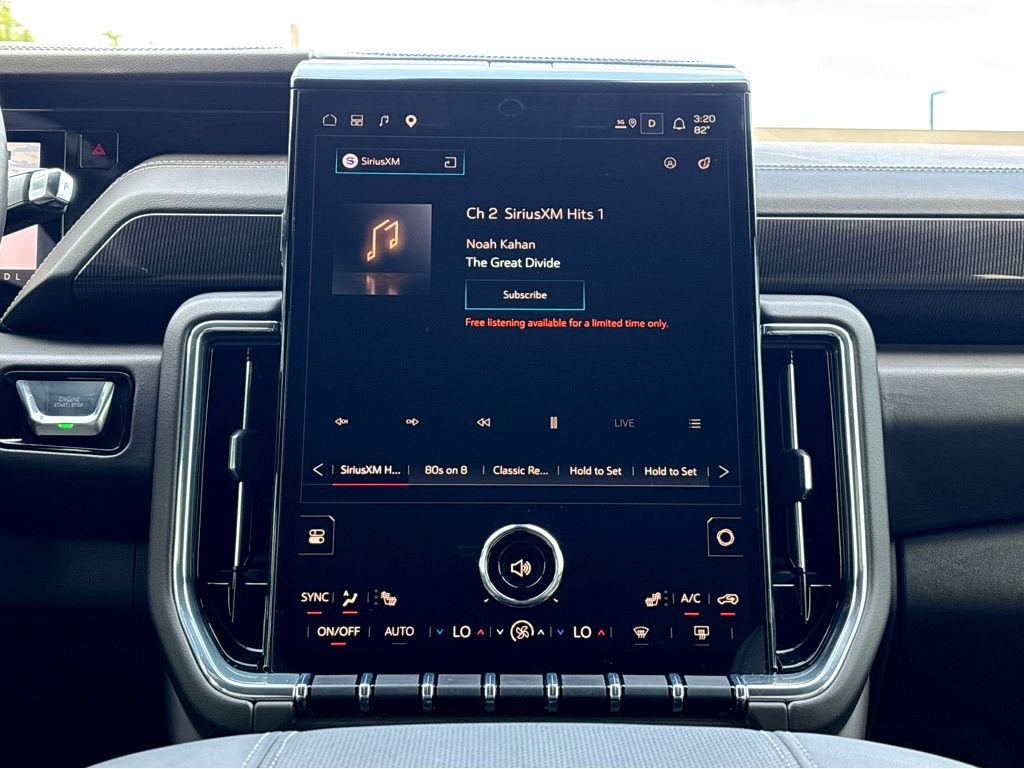 2025 GMC Yukon Elevation