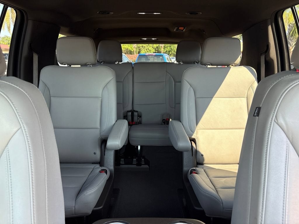 2024 Chevrolet Suburban LT
