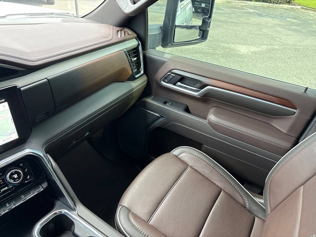 2025 GMC Sierra 3500 HD Denali