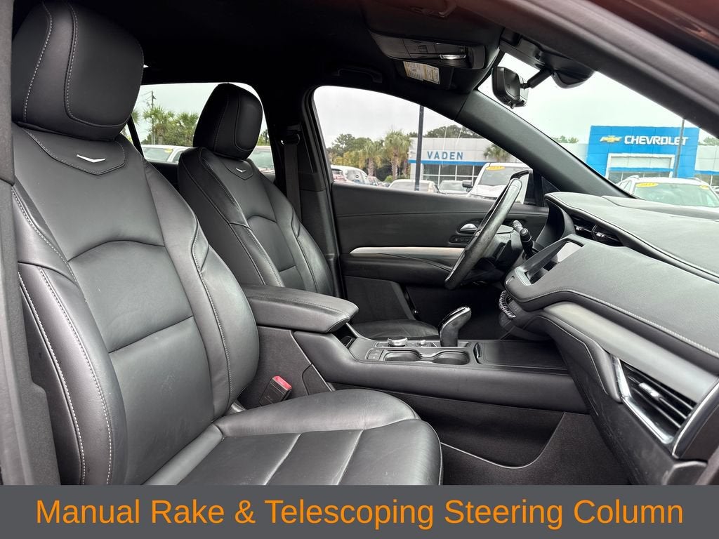 2023 Cadillac XT4 Premium Luxury