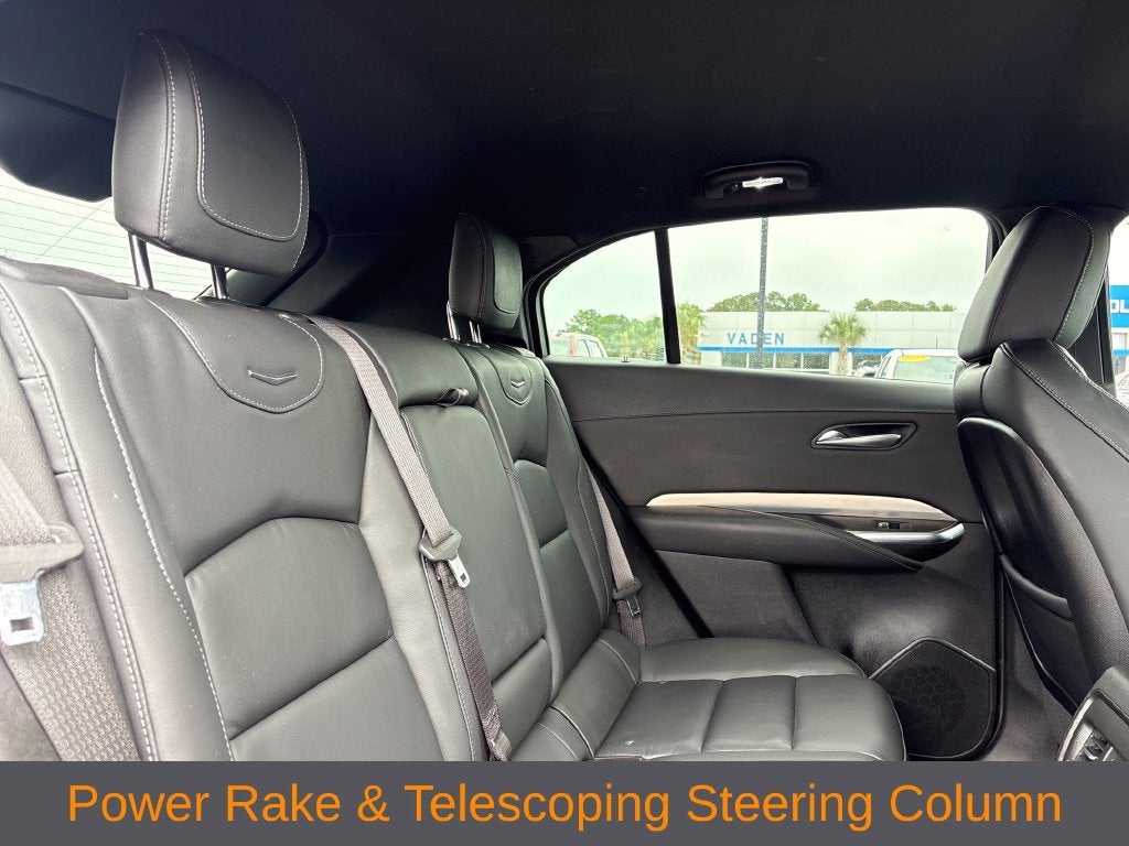 2023 Cadillac XT4 Premium Luxury