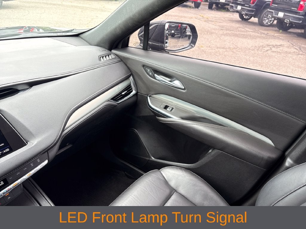 2023 Cadillac XT4 Premium Luxury