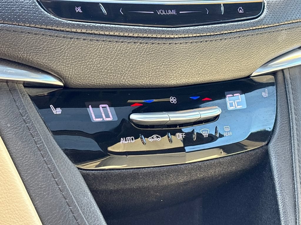 2017 Cadillac XT5 Luxury FWD