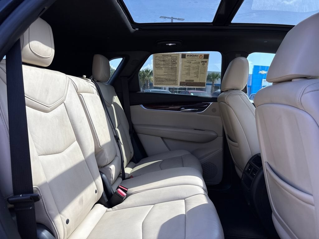 2017 Cadillac XT5 Luxury FWD