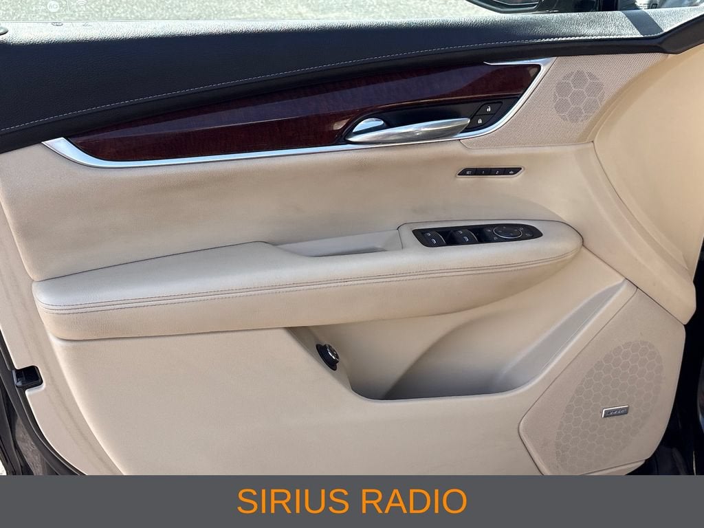 2017 Cadillac XT5 Luxury FWD