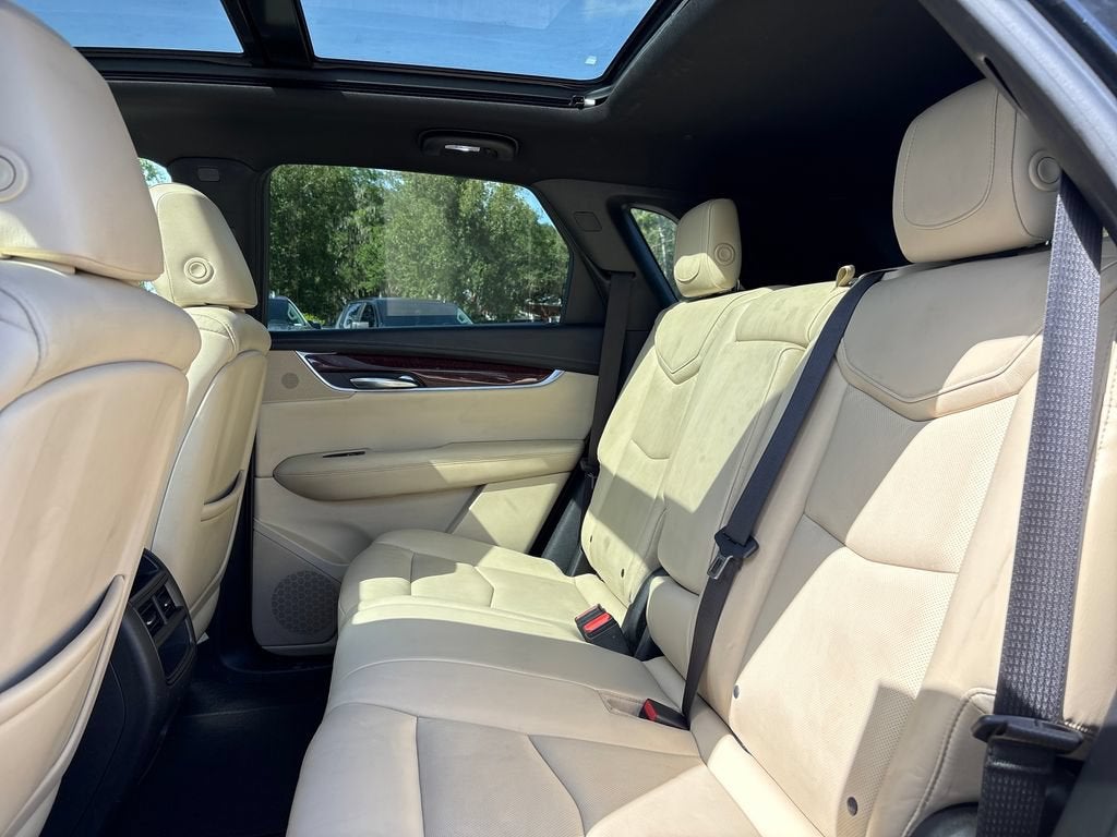 2017 Cadillac XT5 Luxury FWD