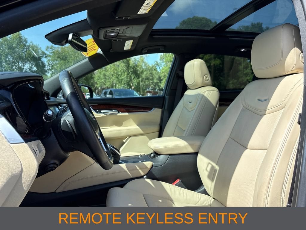 2017 Cadillac XT5 Luxury FWD