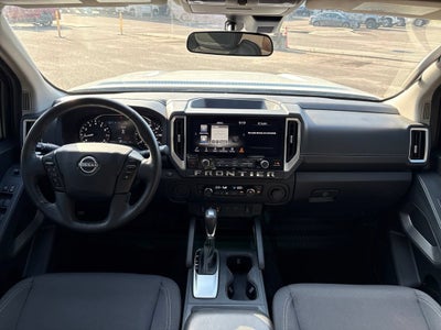 2025 Nissan Frontier SV